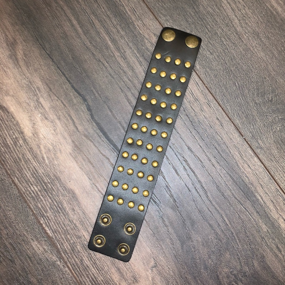 🌷5/$13 Leather bracelet